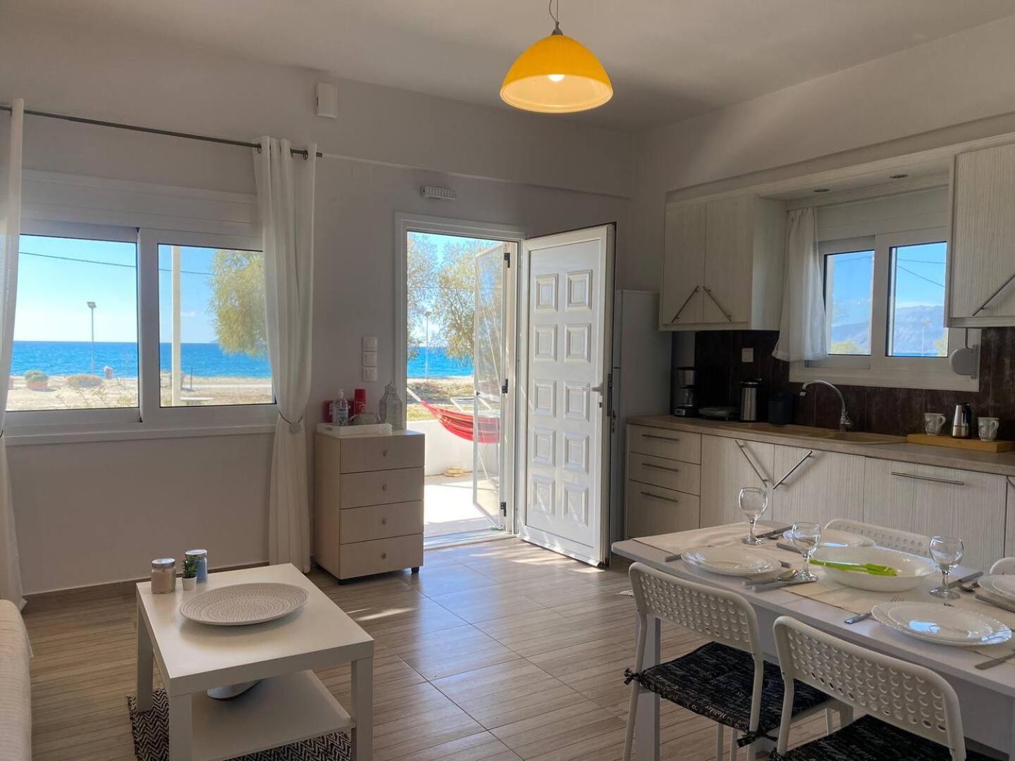 Zen Seaside Apartment Kalamaki  Exterior photo
